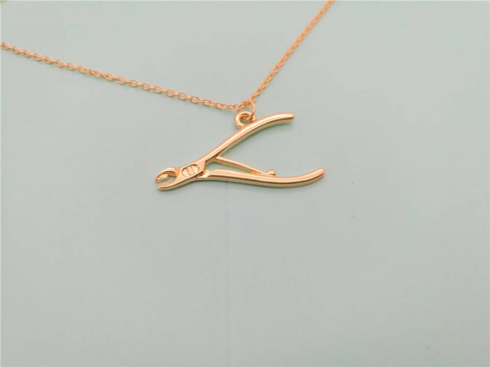 5PCS Pliers Necklace Mechanic Tool Wrench Necklaces Repair Instrument Motorcycle Motor Biker Spanner Pendant Necklaces