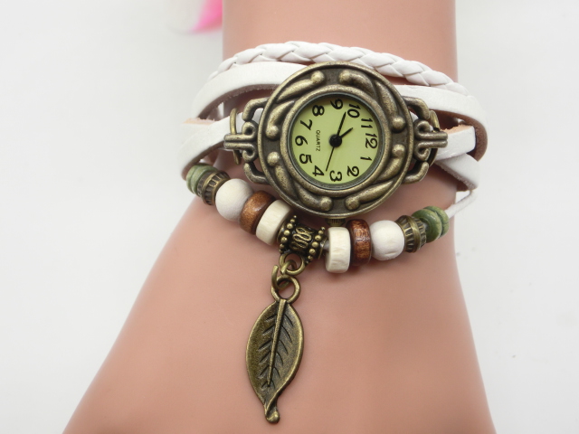 Wholesale 100pcs/lot Mix 7Colors Excellent Quality Cow Leather women Watches Leather leaf Charm bracelet Watches LP005
Wholesale 100pcs/lot Mix 7Colors Excellent Quality Cow Leather women Watches Leather leaf Charm bracelet Watches LP005