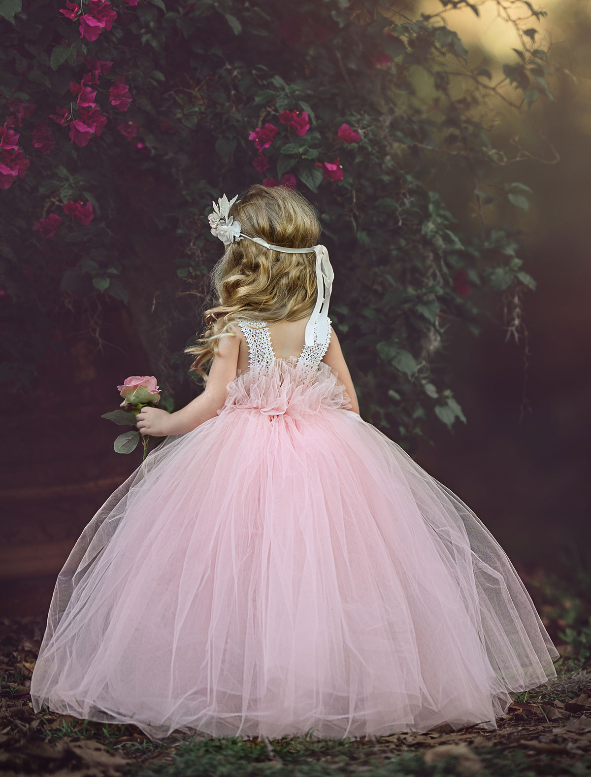 Pink Princess Little Girls Flower Girl Dresses Square Neckline Ball Gown Tulle First Communion Dress For Weddings Cheap Lace Back With Sash