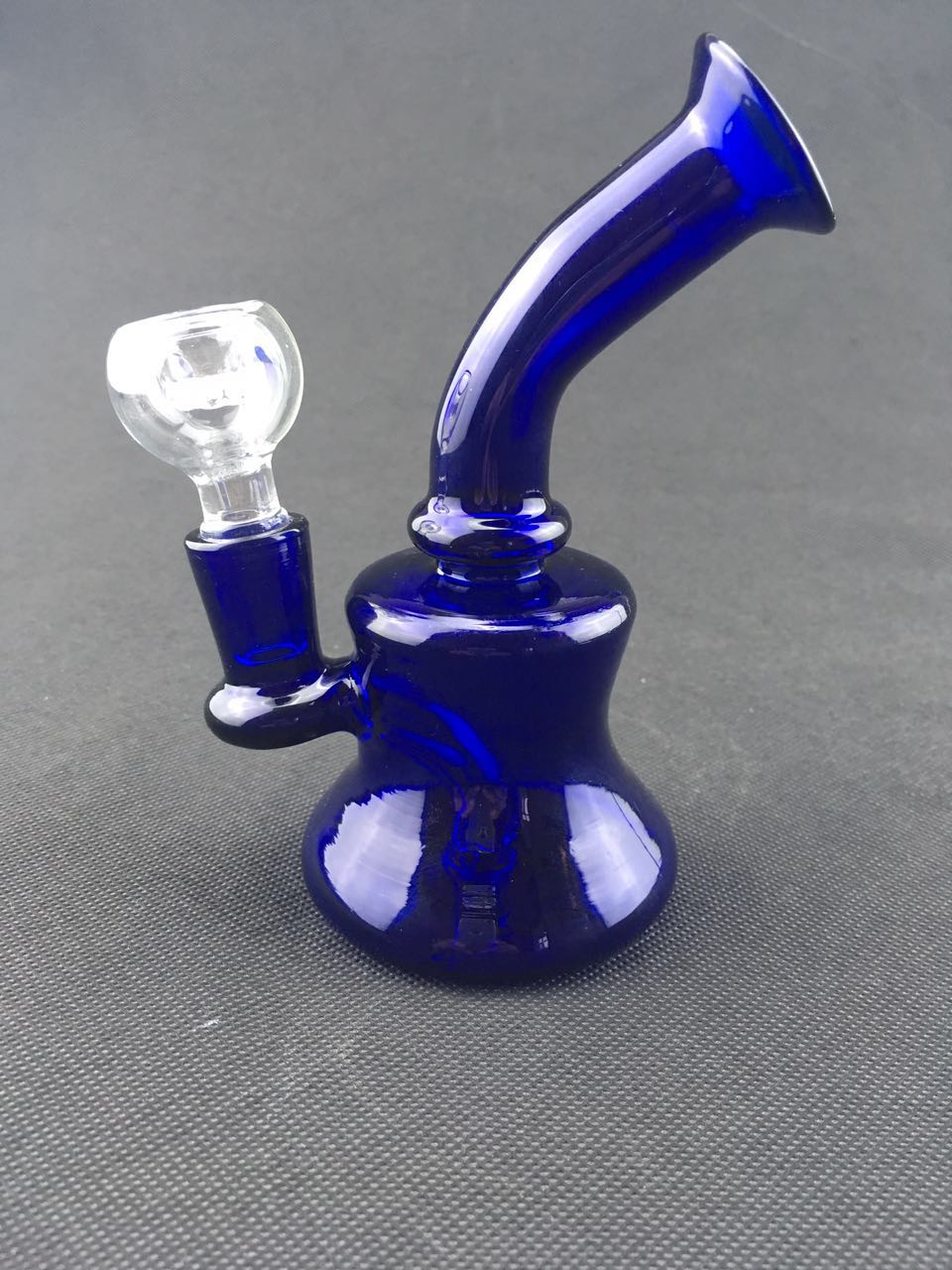 New Style Blue Mini Cheap High Quality Bong Heady Rig Glass Bongs 14mm glass Bowl Smoking Pipes Colorful Water Bong glass Pipe
New Style Blue Mini Cheap High Quality Bong Heady Rig Glass Bongs 14mm glass Bowl Smoking Pipes Colorful Water Bong glass Pipe