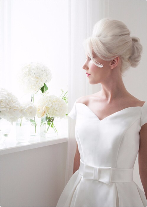 Summer Beach Tea Length Wedding Dress 2022 V-neck A-Line Bride Gowns Vestido de noiva curto robe de mariage