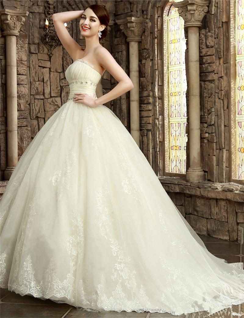 2017 Sexy Princess Lace Crystal Ball Gown Wedding Dresses With Appliques Beading Sequin Plus Size Bridal Gowns Vestido De Novia BW04