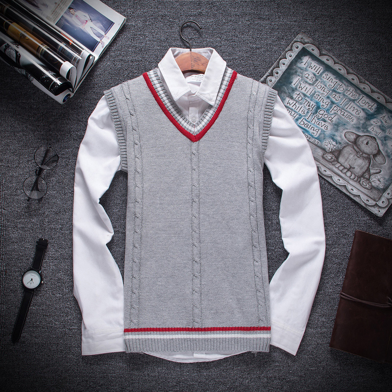 Wholesale- New the autumn winter 2017 men fashion boutique cotton v-neck knitted sweater vest / Male Formal social business sweater vest