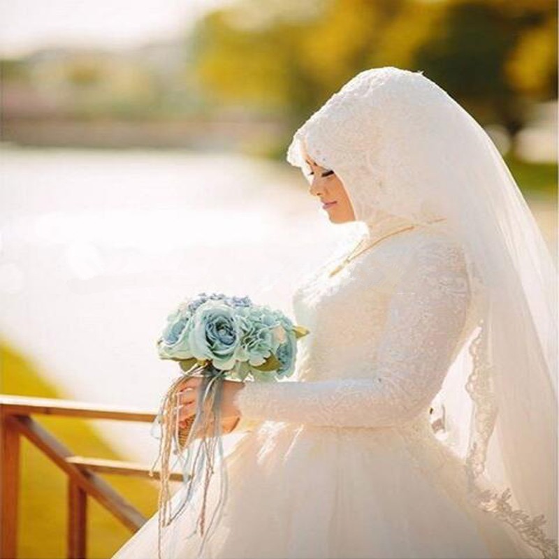 Arabic Muslim Bridal Dress With Long Trail Full Sleeves Woman Appliqued Hijab Wedding Dresses Robe De Mariage Lz0304