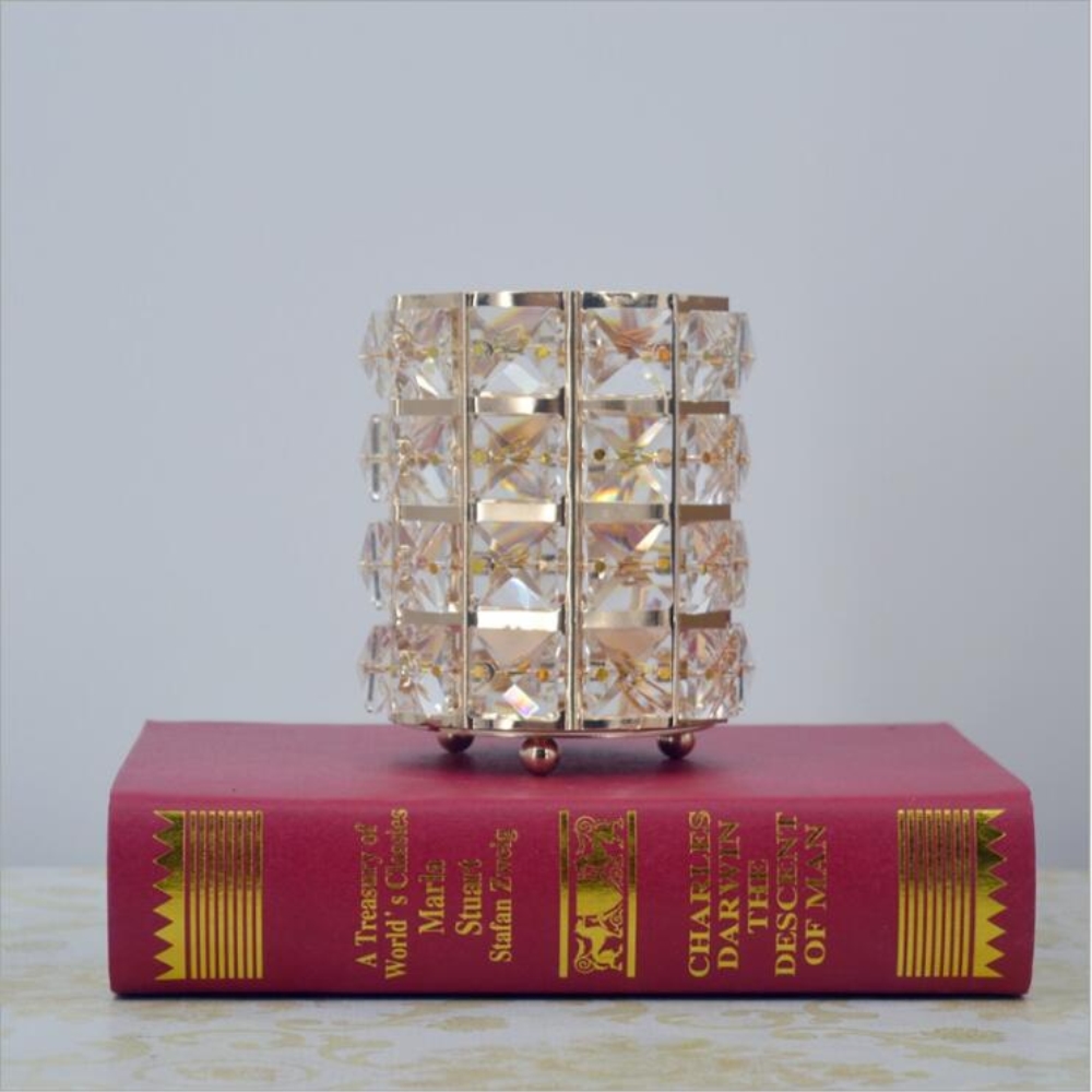 New Arrival Crystal Candle Holder One Candlestick Candle Lantern Wedding Centerpieces Candelabra for Home Wedding Party Decoration
New Arrival Crystal Candle Holder One Candlestick Candle Lantern Wedding Centerpieces Candelabra for Home Wedding Party Decoration