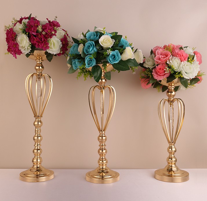 The wedding prop path Gold-plated iron crown vase table vase European style flower ware stage master WQ15