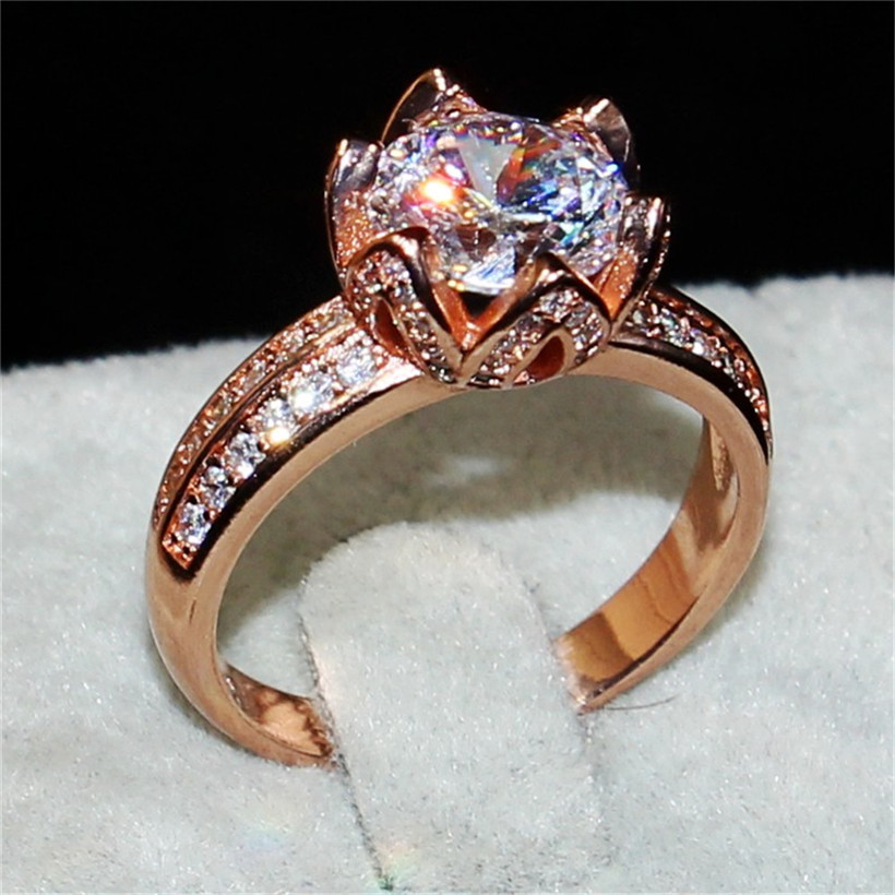 Vintage Lotus Form 100% silod 925 Sterling silver & Rose gold 2CT Round Simulated Diamond Ring Finger Engagement Wedding rings For Women
Vintage Lotus Form 100% silod 925 Sterling silver & Rose gold 2CT Round Simulated Diamond Ring Finger Engagement Wedding rings For Women