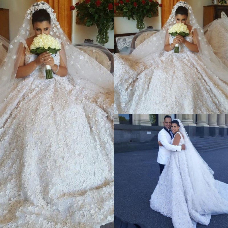 Gorgeous Flora Appliques Wedding Dresses Saudi Arabia A Line Bridal Gowns With Straps Custom Made Sweep Train African Wedding Vestidos, Ivory
Gorgeous Flora Appliques Wedding Dresses Saudi Arabia A Line Bridal Gowns With Straps Custom Made Sweep Train African Wedding Vestidos, Ivory