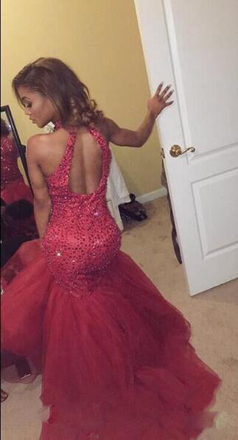 2017 New Burgundy Beaded Prom Dresses Mermaid Halter Women Vestidos de Fiesta Formal Party Gown Robe De Soiree Keyhole Back Evening Gowns