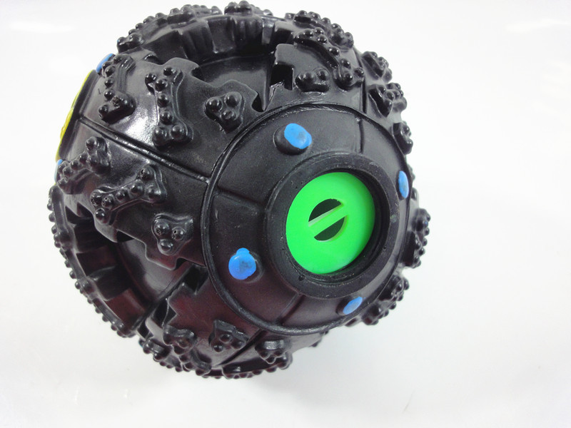 Toys leakage Food Ball sound toy ball Dog Cat Squeaky Chews Puppy Squeaker Sound Pet Supplies Play