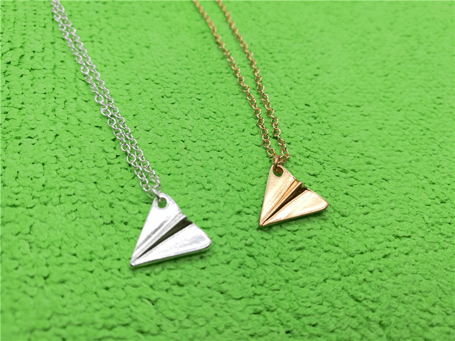 5PCS Gold Silver Origami Plane Necklace Paper Plane Necklace Tiny Aircraft Airplane Necklaces Jewelry for women
5PCS Gold Silver Origami Plane Necklace Paper Plane Necklace Tiny Aircraft Airplane Necklaces Jewelry for women