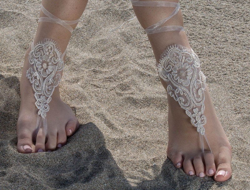 Gorgeous Beach Weddings Shoes Women Lace Appliques Bridal Accessories 2019 Open Toe Bridal Shoe For Summer