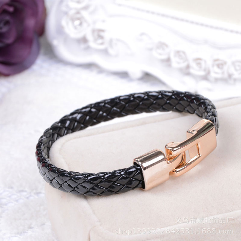 Hot Sale New PU Leather Charm Bracelets Fashion Accessories Magnetic Clasp Bracelet Wristband Jewelry women Gift
Hot Sale New PU Leather Charm Bracelets Fashion Accessories Magnetic Clasp Bracelet Wristband Jewelry women Gift