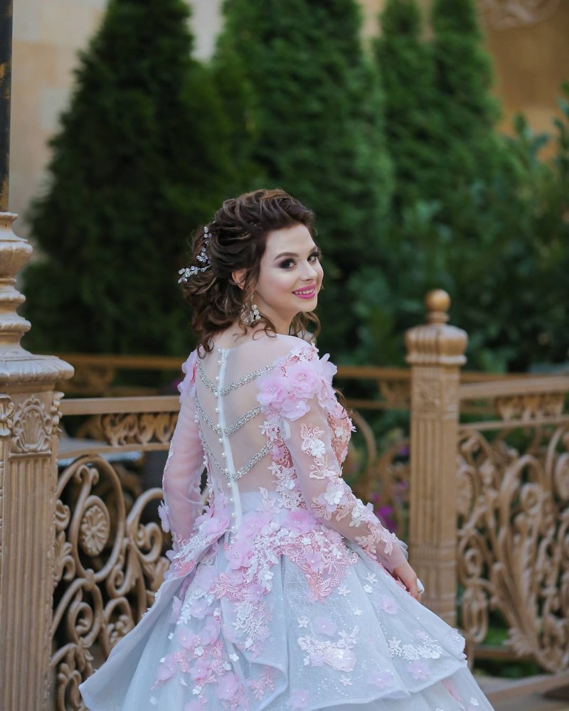 Princess Evening Dresses Long Sleeve Hand Made Of Flower Tiered Tulle Prom Dresses Applique Prom Gowns Custom Made Ball Gown