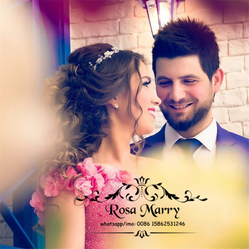 Princess Pink 3D Floral Ball Gown Prom Dresses 2020 Off Shoulder Heavy Beaded Plus Size Puffy Tulle Arabic Dubai Quinceanera Party Gowns