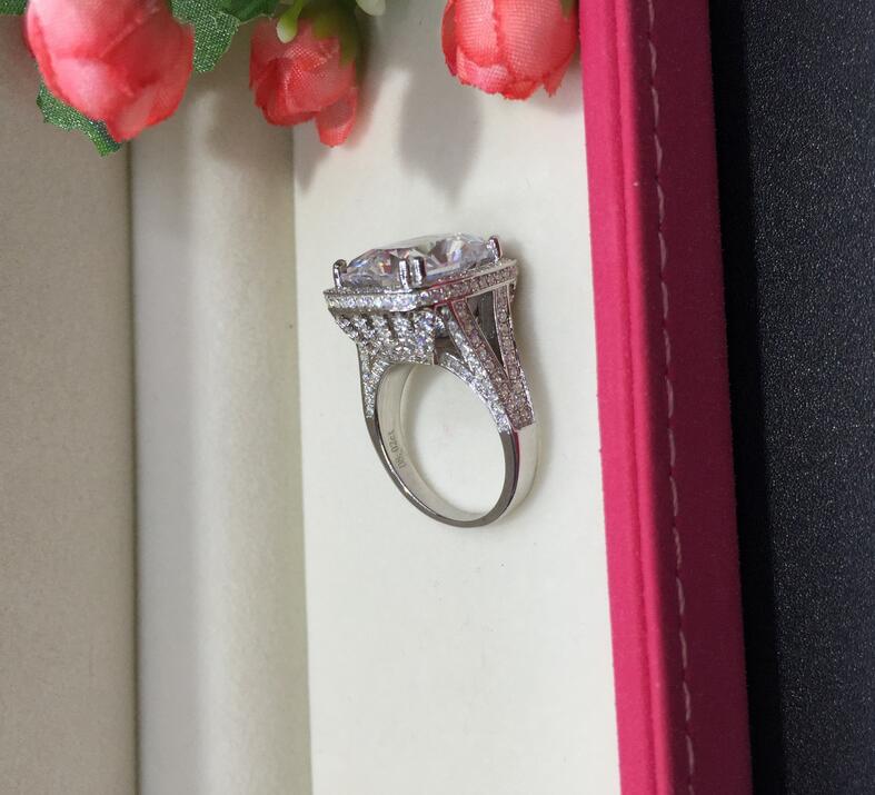 Stunning 2017 Top Sell Jewelry Princess Cut 14KT White Gold Filled 10CT Topaz Gemstones 192pcs CZ Dia Wedding Women Band Ring Set