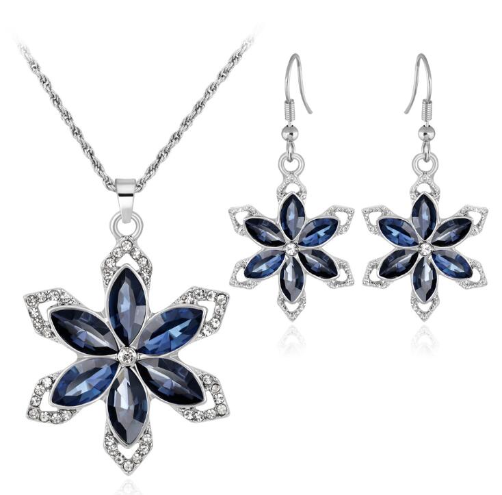 Sapphire Blue Crystal Flower Pendant Necklaces Earrings Bride Crystal Eardrop Necklace Jewelry Set Silver Bridesmaid Wedding Party Jewelry, Slivery;golden
Sapphire Blue Crystal Flower Pendant Necklaces Earrings Bride Crystal Eardrop Necklace Jewelry Set Silver Bridesmaid Wedding Party Jewelry, Slivery;golden