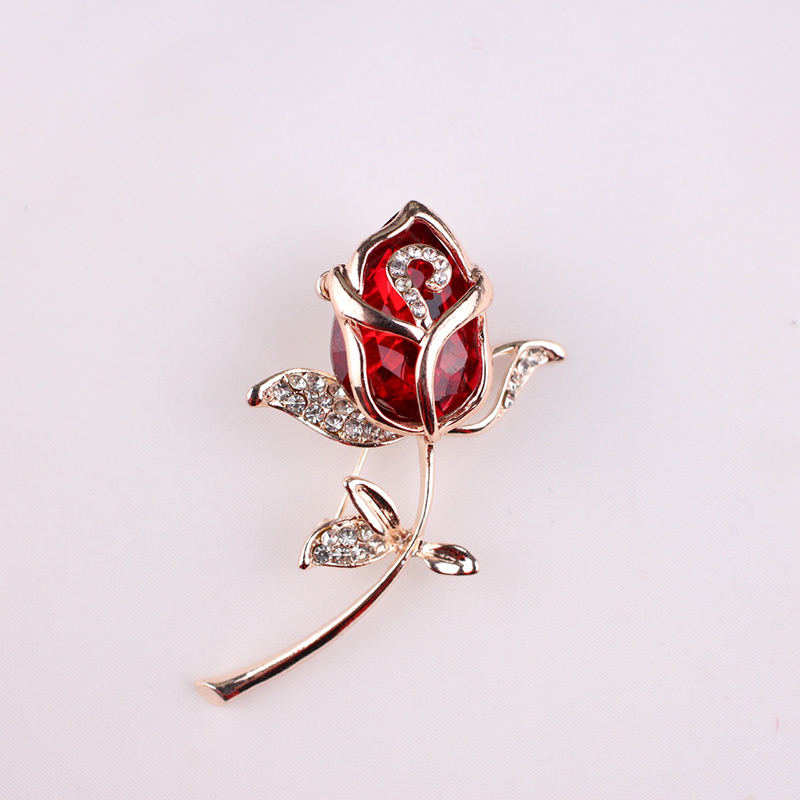 Wholesale- New Fashion Crystal Rose Flower Brooch Pin Rhinestone Alloy Rose Gold Brooches Birthday Gift Garment Accessories 367826