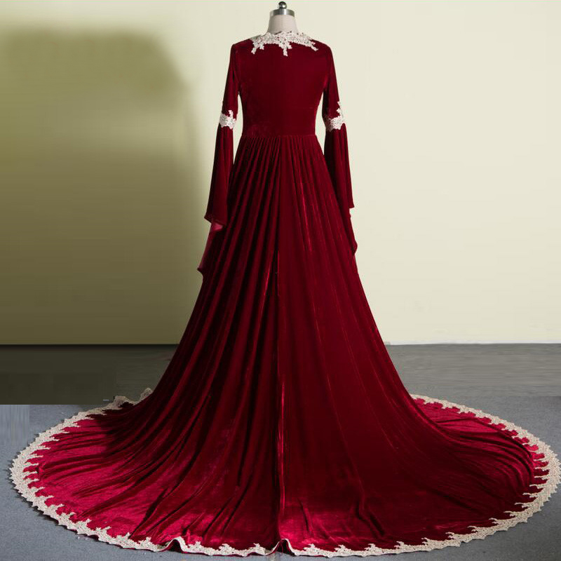 Medieval Vintage Ivory Lace Appliqued Burgundy Velvet Wedding Dresses With Long Sleeve Bridal Coat Gothic Bridal Gowns Custom Made EN10139