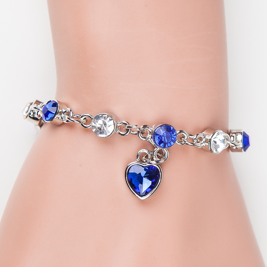 New Fashion Crystal Bracelets Link Chain Good Quality Heart Diamond Jewelry Bracelet Cuff Woman Personality Bracelet Wholesale Bangle 2017
New Fashion Crystal Bracelets Link Chain Good Quality Heart Diamond Jewelry Bracelet Cuff Woman Personality Bracelet Wholesale Bangle 2017