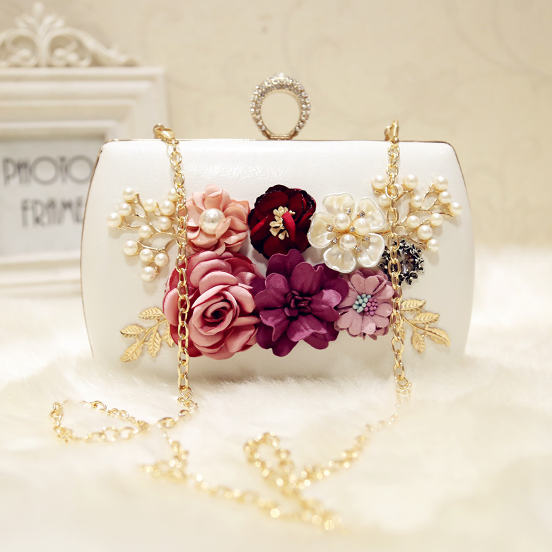 2017 new fashion ladies bride bag pearl flower diamond hand holding banquet bag chain mini shoulder Messenger bag, Black
2017 new fashion ladies bride bag pearl flower diamond hand holding banquet bag chain mini shoulder Messenger bag, Black