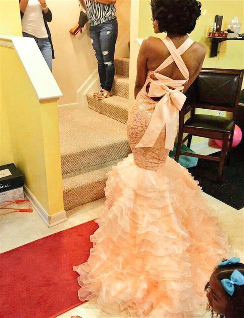 Excellent Pink Criss-Cross Tie-up Back Evening Dresses Mermaid Sequins Ruffles Skirt Champagne Prom Dress vestidos de festa longo para, Dark navy
Excellent Pink Criss-Cross Tie-up Back Evening Dresses Mermaid Sequins Ruffles Skirt Champagne Prom Dress vestidos de festa longo para, Dark navy