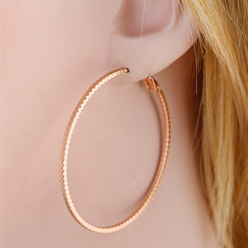 Factory Supply Low Price High Quality Earrings 18K Yellow /White/Rose Gold Plated Slim Circle Earrings Hoops for Women