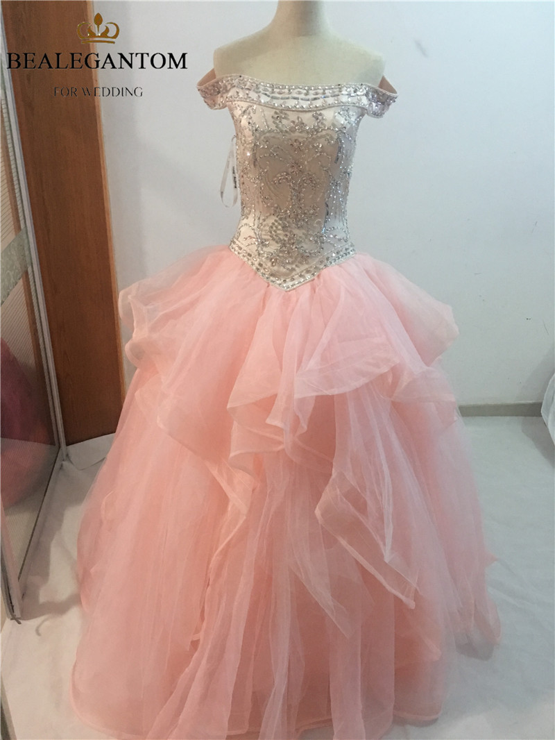 2017 Sexy Fashion Bateau Crystal Ball Gown Quinceanera Dresses with Sequined Beading Plus Size Sweet 16 Dresses Vestido Debutante Gowns BQ34