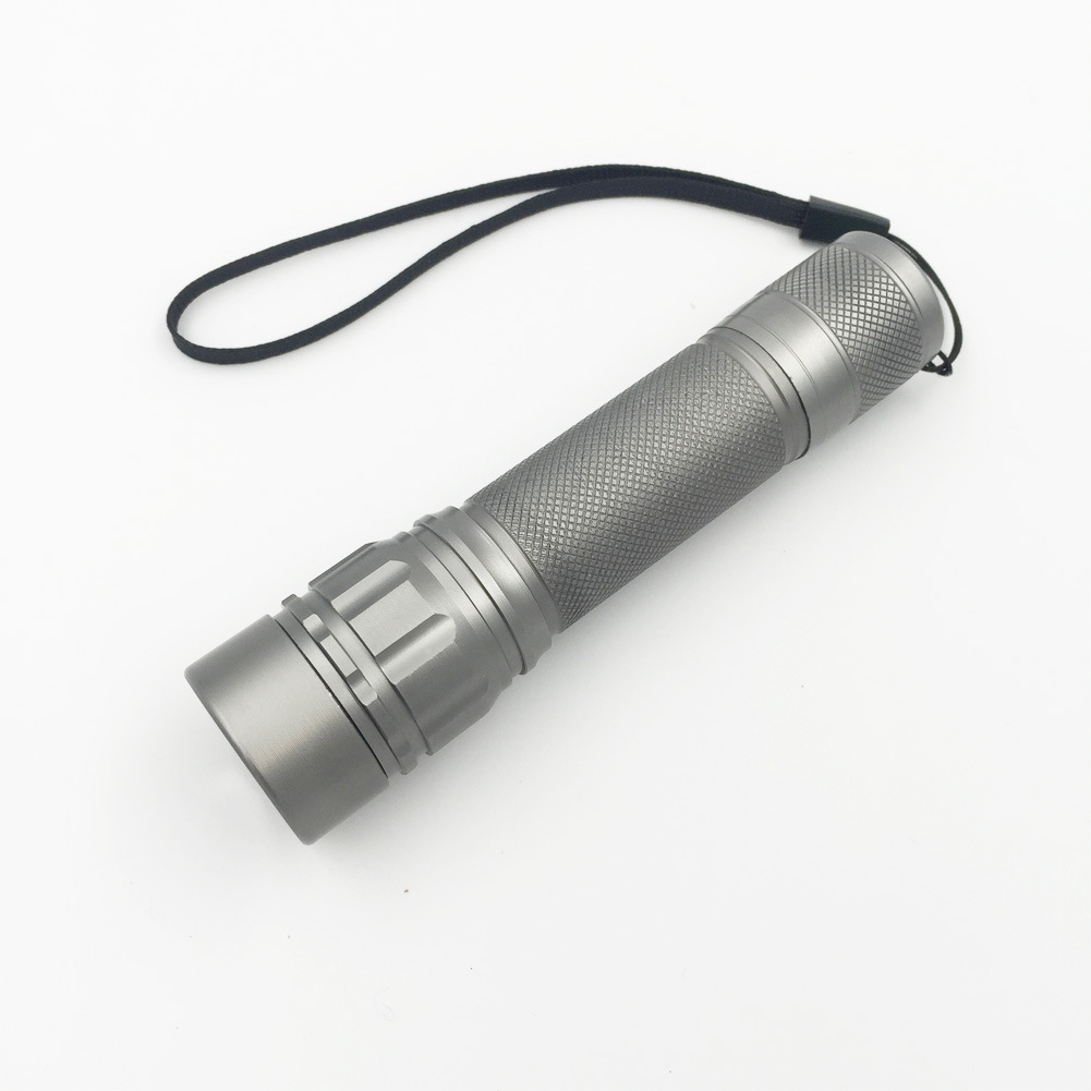telescopic focus 2000 Lumen Zoomable XM-L Q5 LED Flashlight Torch ,Zoom Lamp Light Black/Gold/Gray Lanterna LED 3 Modes use 18650 Penlight
telescopic focus 2000 Lumen Zoomable XM-L Q5 LED Flashlight Torch ,Zoom Lamp Light Black/Gold/Gray Lanterna LED 3 Modes use 18650 Penlight