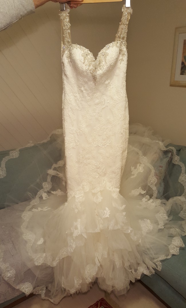 Lace Mermaid Wedding Dress Backless Capped Straps Sweetheart Neckline Crystal Beaded Ruffles Tiered Skirt Tulle Court Train Bridal Real