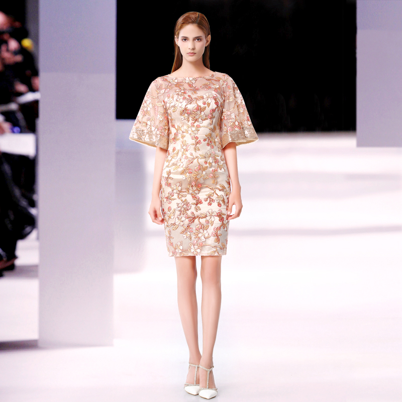 2022 Sexy Sheath Floral Embroidery Evening Dresses Illusion Half Sleeve Tulle Knee Length Cocktail Party Gowns Formal Dresses