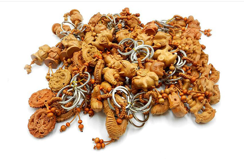 500pcs Bag Parts Chinese Style 3D Wooden Carving artwork Chinese zodiac Charms Keychain Fashion Backpack Chain Pendant