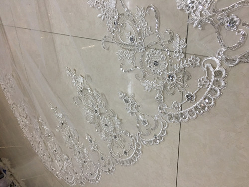 100% Real picture White Ivory Wedding Veil One Layer Lace Edge Cathedral Length Beaded Bridal Veil With comb