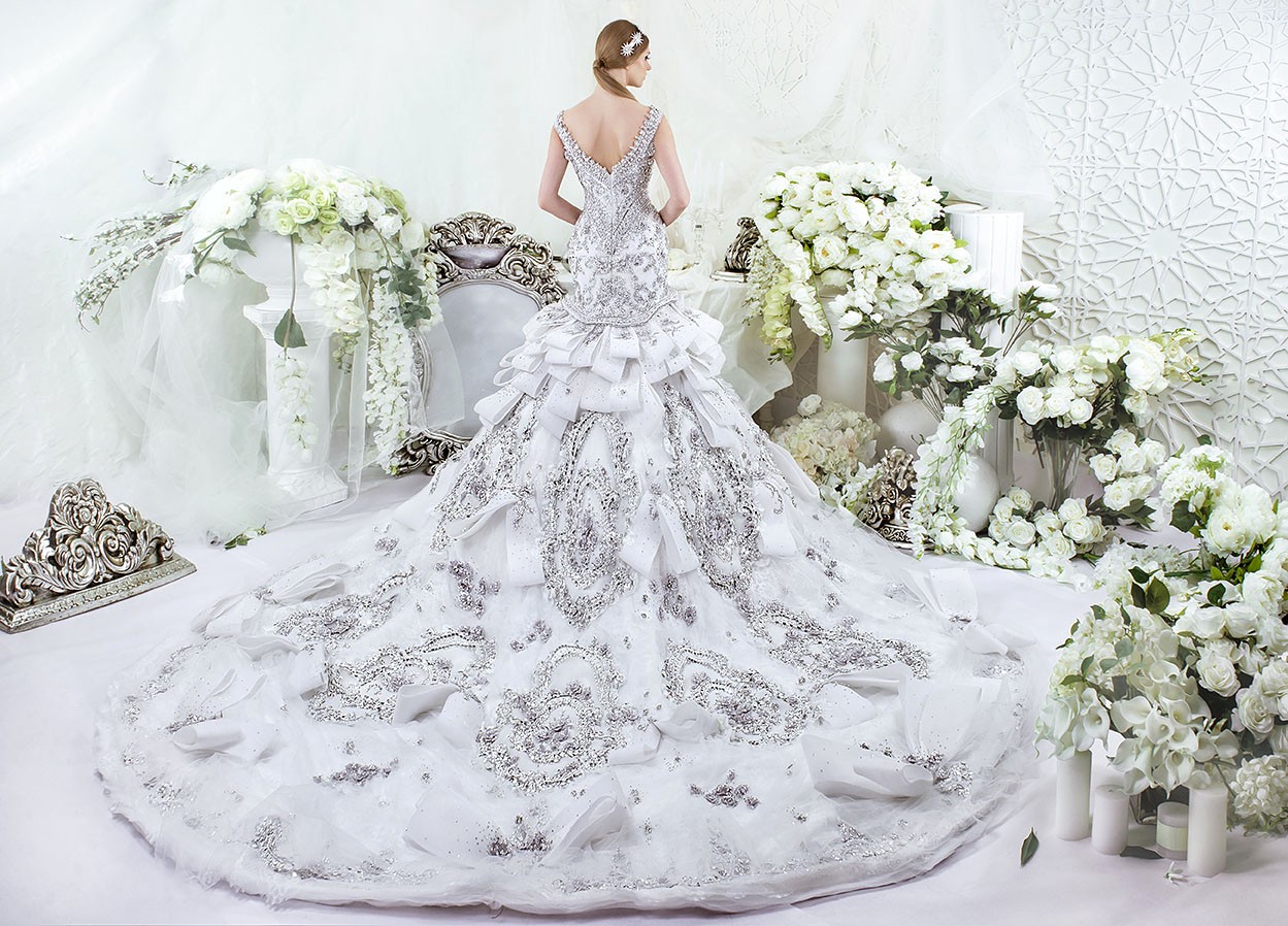 Glittering Gorgeous Dubai Wedding Dress Rhinestones Beading Crystal Chapel Train Mermaid Bridal Dresses 2017 Stunning Princess Wedding Gowns