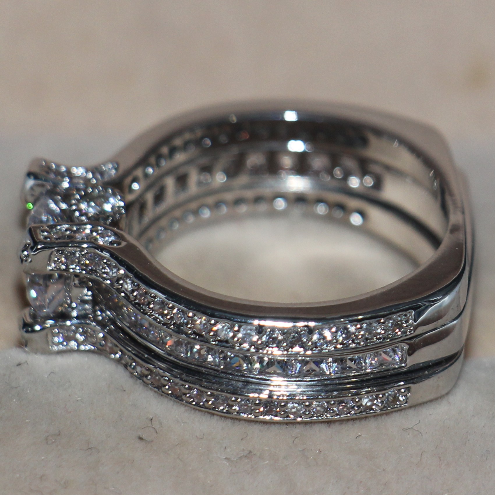 Victoria Top Sell Big Promotion Fashion Jewelry 925 Sterling Silver Round Cut White Topaz CZ Diamond Wedding Women Couple Ring Set Gift