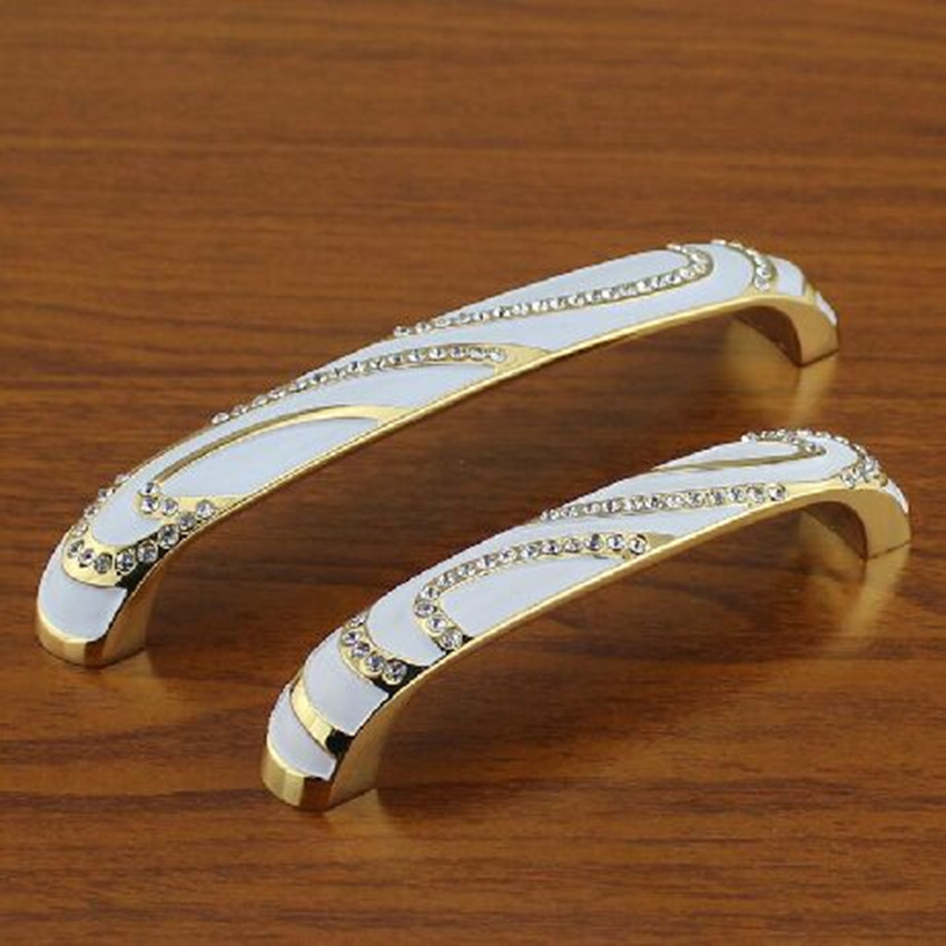 Fashion deluxe glass diamond furniture handles 128mm gold white kitchen cabinet pulls 96mm clear crystal dresser drawer handles
Fashion deluxe glass diamond furniture handles 128mm gold white kitchen cabinet pulls 96mm clear crystal dresser drawer handles
