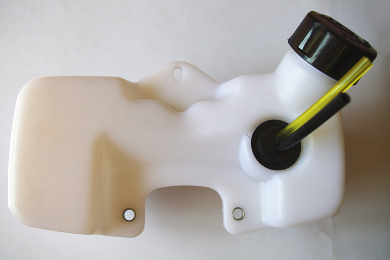 Fuel tank assembly for Zenoah G23L G26 G26L G26LS BC2310 2610 series 26cc brushcutter free shipping fuel tank cap hose brushcutter parts
Fuel tank assembly for Zenoah G23L G26 G26L G26LS BC2310 2610 series 26cc brushcutter free shipping fuel tank cap hose brushcutter parts