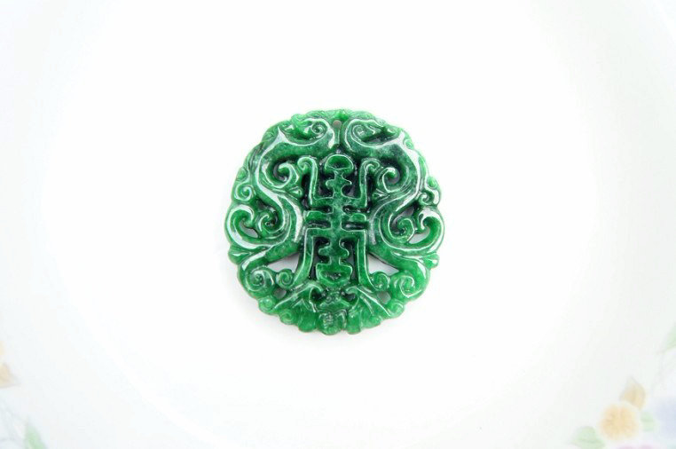 Natural green jade, pure handmade double dragon blessing. (charming). Talisman - necklace pendan