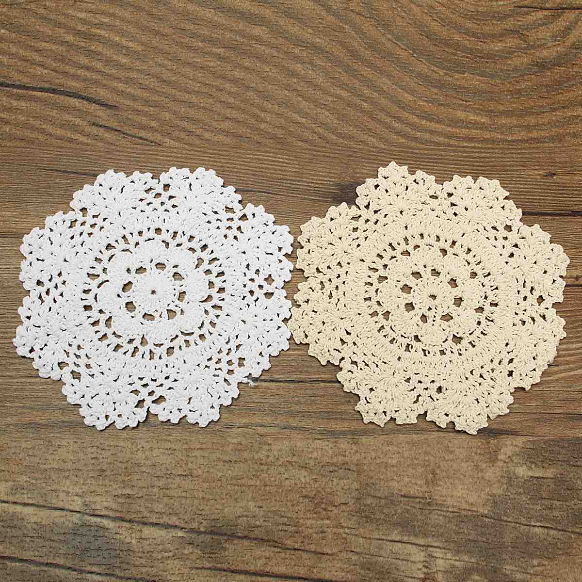 Wholesale- Vintage Cotton Yarn Table Mat Coasters Round Hand Crocheted Lace Doilies Home Dining Table Decorative Accessories Fabrics