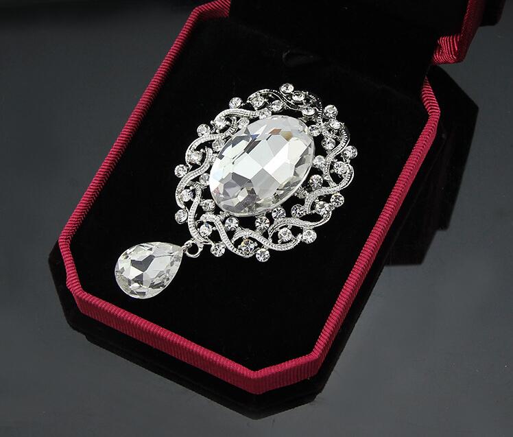Vintage Crystal Waterdrop Pendant Brooches Silver Tone Big Crystal Flower Pins Brooch Wedding Party Costume Corsage Rhinestone Breastpin
Vintage Crystal Waterdrop Pendant Brooches Silver Tone Big Crystal Flower Pins Brooch Wedding Party Costume Corsage Rhinestone Breastpin