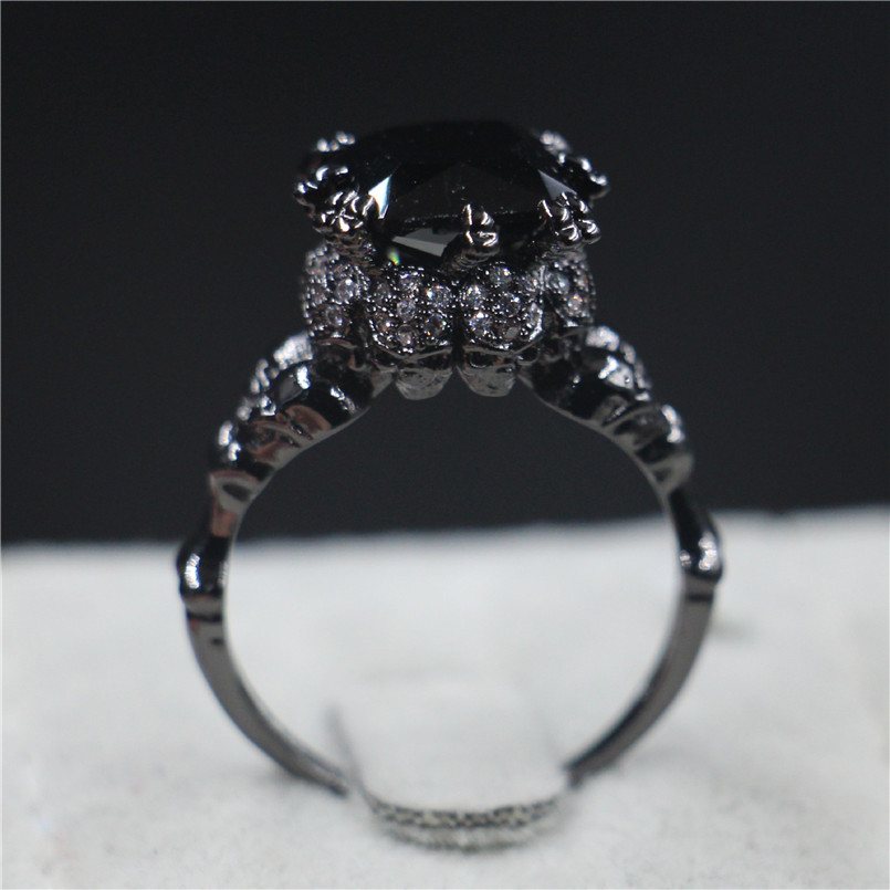 Brand Punk Jewelry Skull 10KT Black Gold Filled Demon Princess 5CT Black Sapphire Cocktail Wedding Bands Ring for Women Men6141083