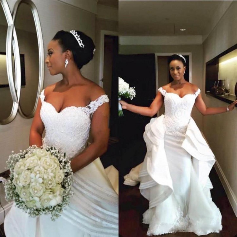Gorgeous African Wedding Dresses Sexy Off The Shoulder Lace Beads Bridal Gowns Organza Ruffles Sweep Train Overskirts Wedding Vestidos, Gold
Gorgeous African Wedding Dresses Sexy Off The Shoulder Lace Beads Bridal Gowns Organza Ruffles Sweep Train Overskirts Wedding Vestidos, Gold
