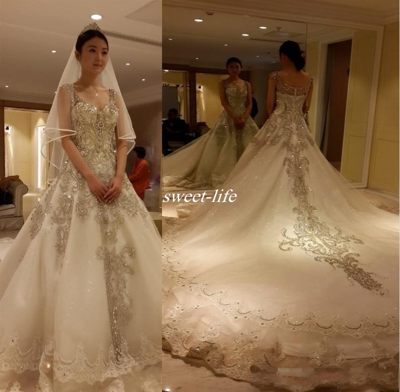 Luxury 2020 Wedding Dresses Sweetheart Beaded Crystal Rhinestone Illusion Princess Bridal Ball Gowns Bride Dress Plus Size, Champagne
Luxury 2020 Wedding Dresses Sweetheart Beaded Crystal Rhinestone Illusion Princess Bridal Ball Gowns Bride Dress Plus Size, Champagne