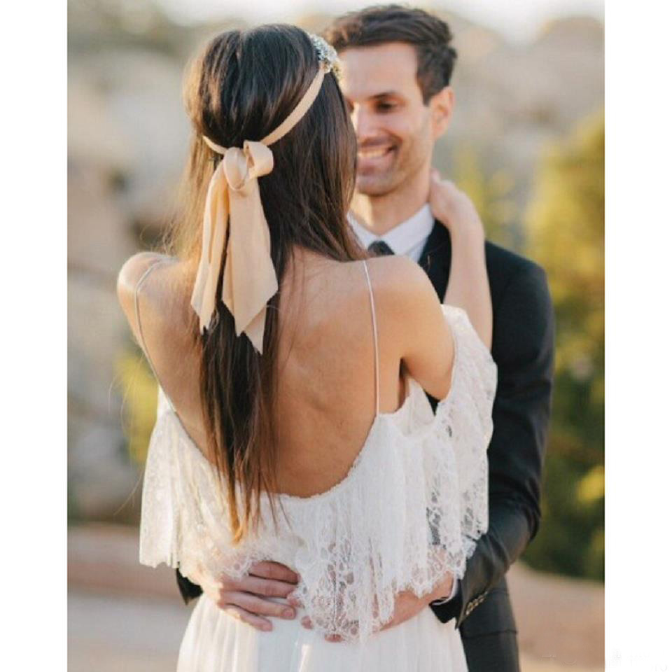 Sexy Flowy Bohemian Wedding Dresses Spaghetti Off The Shoulder Lace Flounce Neckline A-line Empire Chiffon Beach Maternity Bridal Gowns