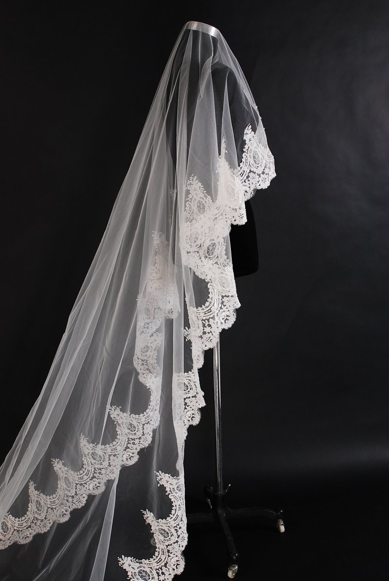 Free Shipping Vintage high quality new wholesale 3 meters veils wedding accessory lace applique tulle Bridal Veils White Ivory One Layer