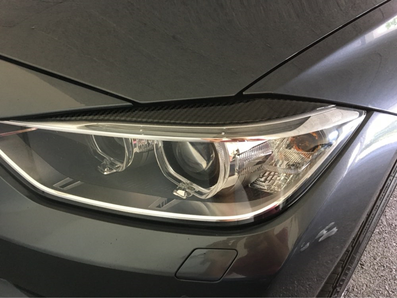Carbon Fiber Car Front Headlight Eyebrow Eyelids Decoration Trim Strips 3D Stickers For BMW 3 series F30 Auto Accessories