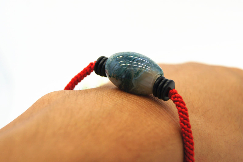 Pure hand-woven red snake knot + coconut shell natural aquatic agate, (drum type) charm bracelet