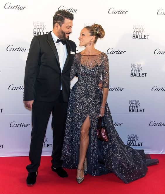 Glitter Charming Long Evening Dress Sheer Neckline Beaded Sequins Half Sleeve Side Split Red Carpet Dress 2017 Sparkle Celebrity Party Dress