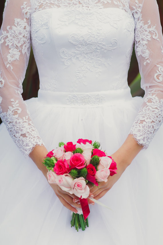Modern Lace Ball Gowns Wedding Dresses with Corset Illusion Sheer Neckline Long Sleeves Puffy Lace Up Back Tulle Bridal Gown