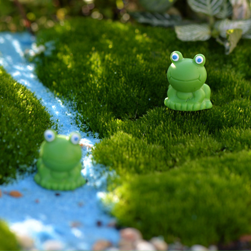 10pcs mini Blue eyes frog terrarium figurines fairy garden miniatures miniaturas para mini jardins resin craft bonsai home decor9595874